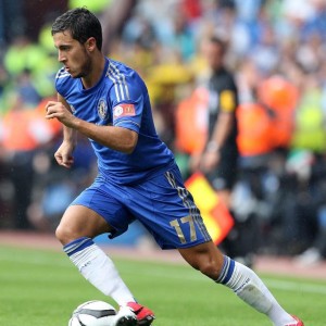 FB体育官网下载-剧场内外的对决：场上场下的激烈斗争，剧场的剧