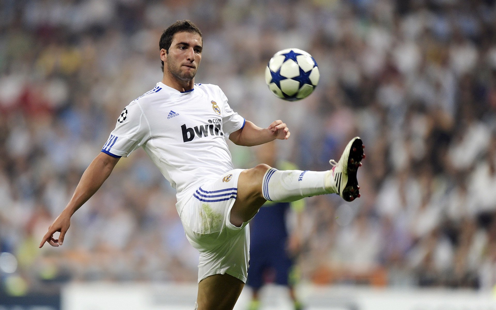 _体育与科技融合创新展：未来运动无限可能_，科技与体育结合的例子