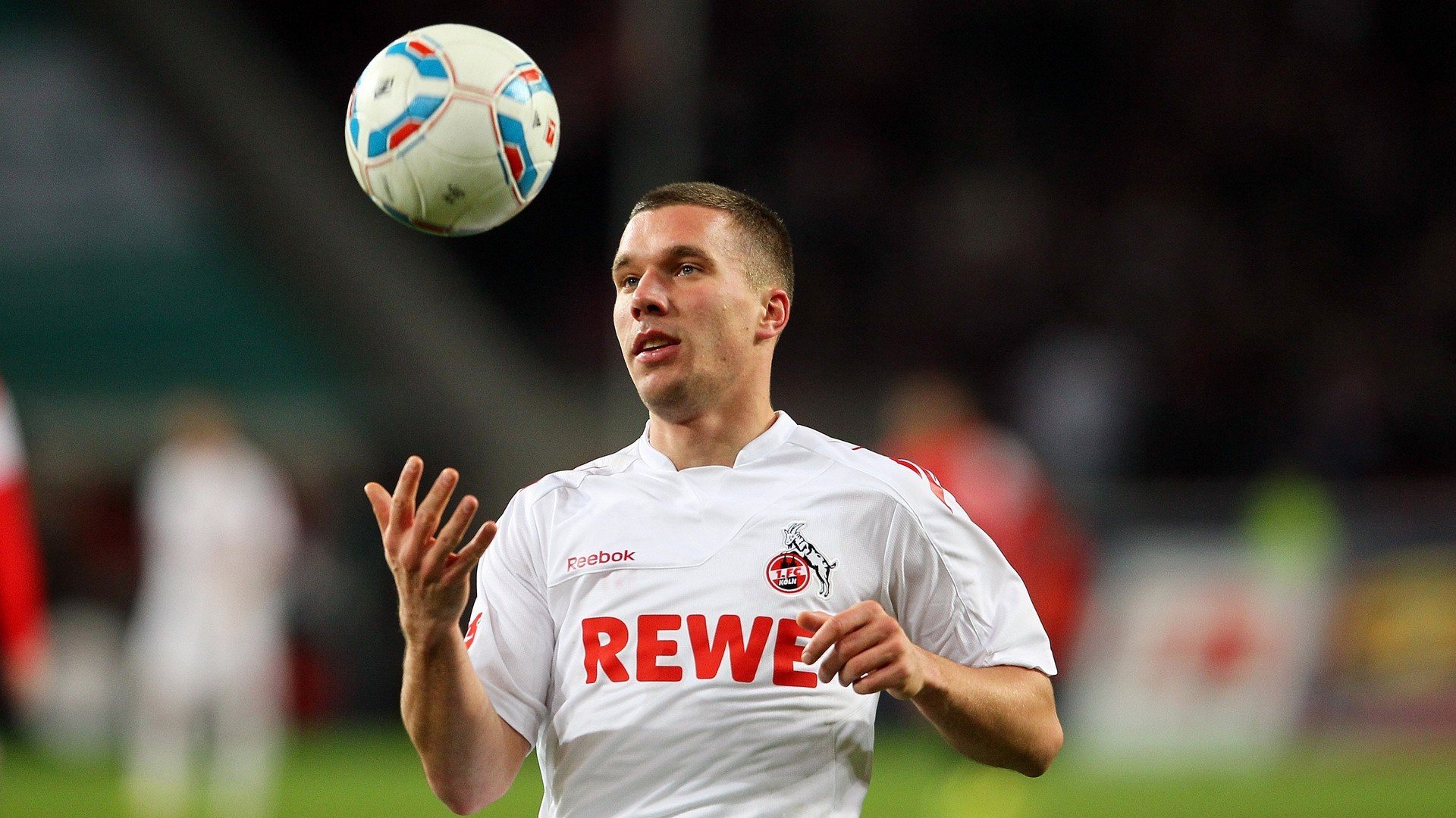 逆转“荣耀之夜”:欧冠赛场的传奇篇章,2020荣耀之夜直播